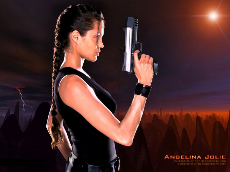 Angelina Jolie 32